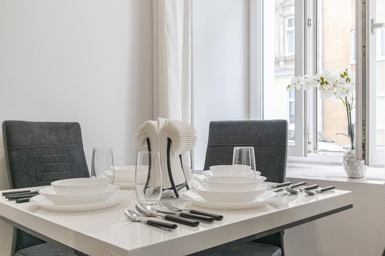 Homelike 2Br Apt Near U1 Reumannplatz - 9 Min To Center Відень Екстер'єр фото