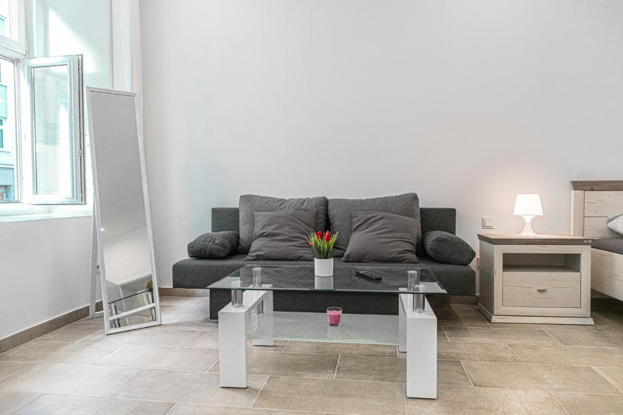 Homelike 2Br Apt Near U1 Reumannplatz - 9 Min To Center Відень Екстер'єр фото
